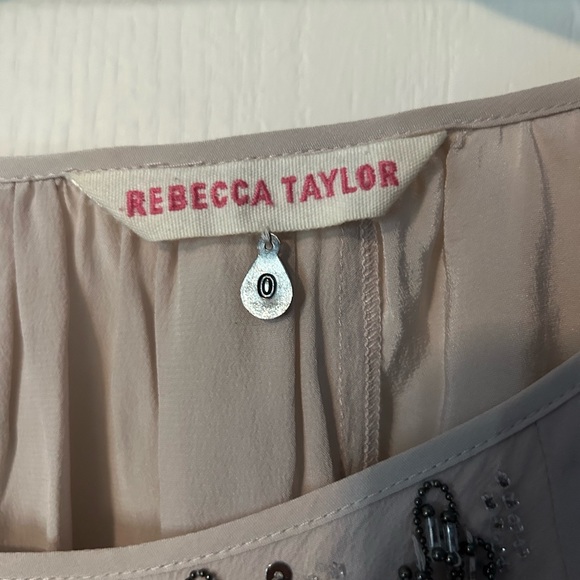 Lot of small blouses. - Picture 3 of 16